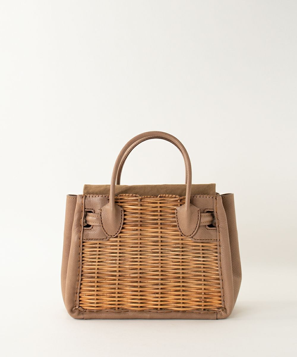 【美品】エバゴス　 スタイリストバッグ ベルトバッグ　 ベージュ ebagos ベジシュリンク・ベルトバッグトート型 BEIGE（スタイリスト