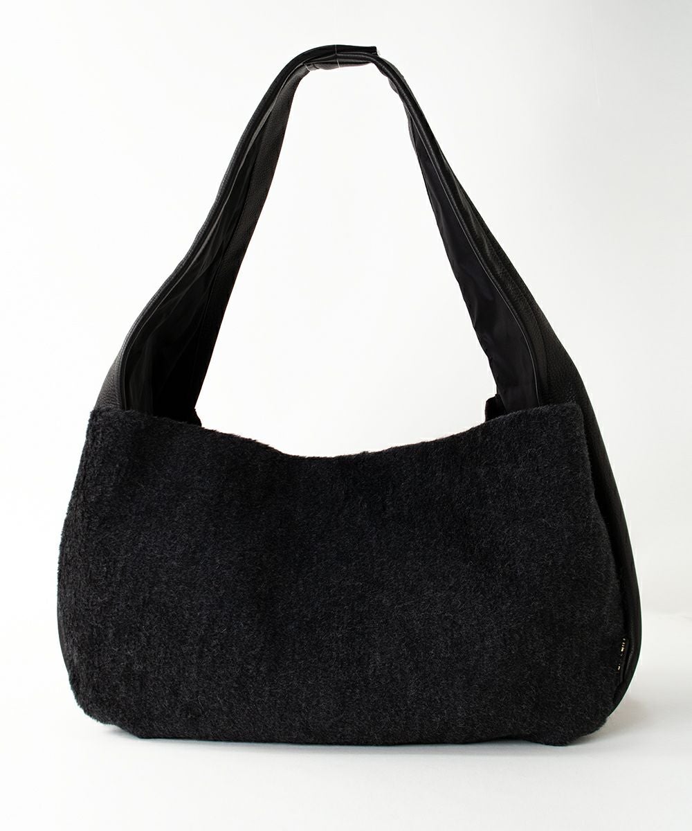 エバゴス　横長肩掛け　BLACK ebagos エバゴスボア・ウト・ウト・ショルダー BLACKエバゴス